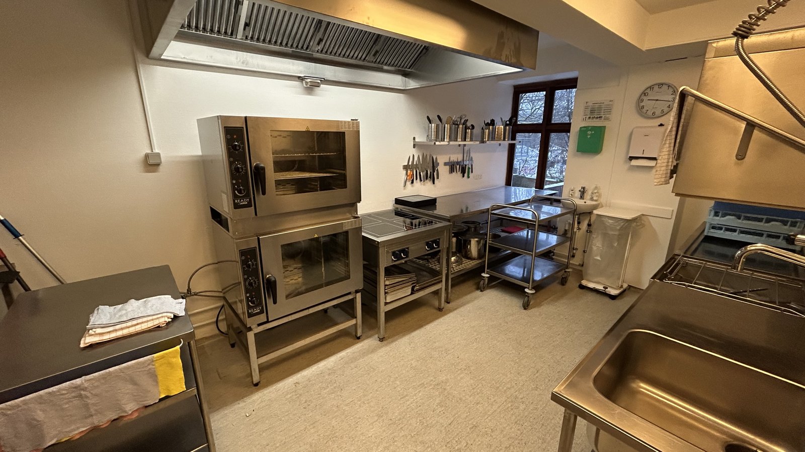 Professionelle ovne og køkkenredskaber