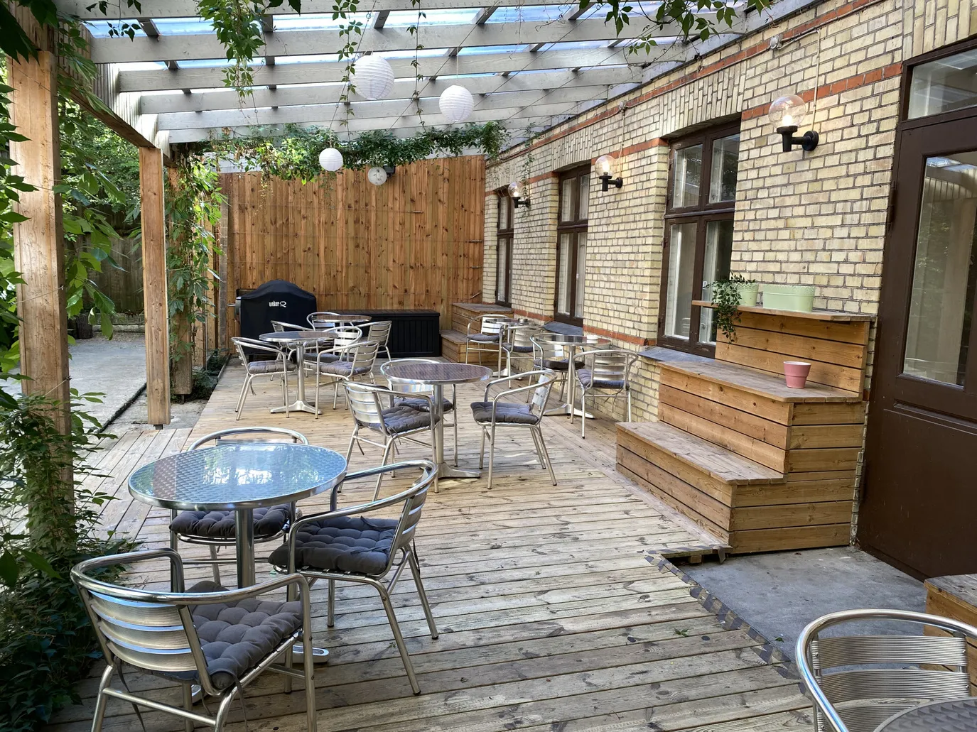 Søjlesalen med borde